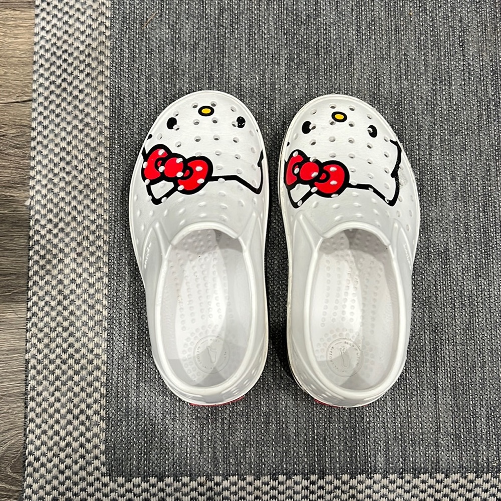Hello kitty Native brand shoes.  Size: c10